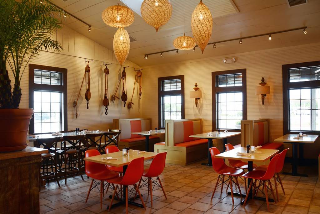 Roosters Southern Kitchen | restaurant | 804 S Croatan Hwy, Kill Devil Hills, NC 27948, USA | 2524414594 OR +1 252-441-4594