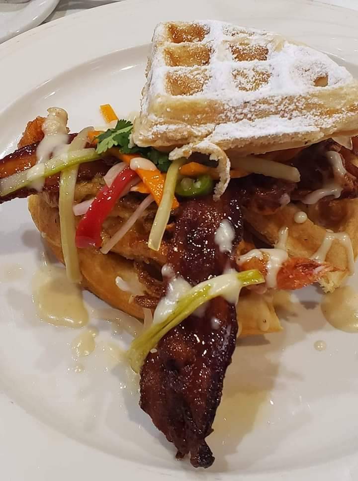 LUNA Food & Wine | restaurant | 9 S Atlantic Ave, Cocoa Beach, FL 32931, USA | 3216135796 OR +1 321-613-5796