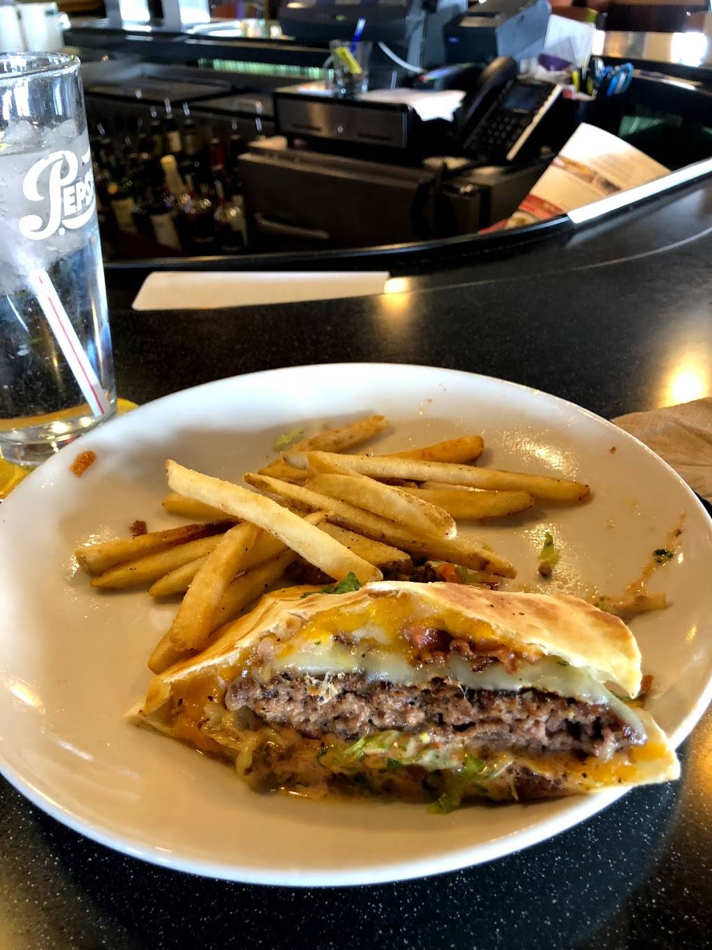 Applebees Grill + Bar | restaurant | 3794 Marketplace Dr NW, Rochester, MN 55901, USA | 5072806626 OR +1 507-280-6626