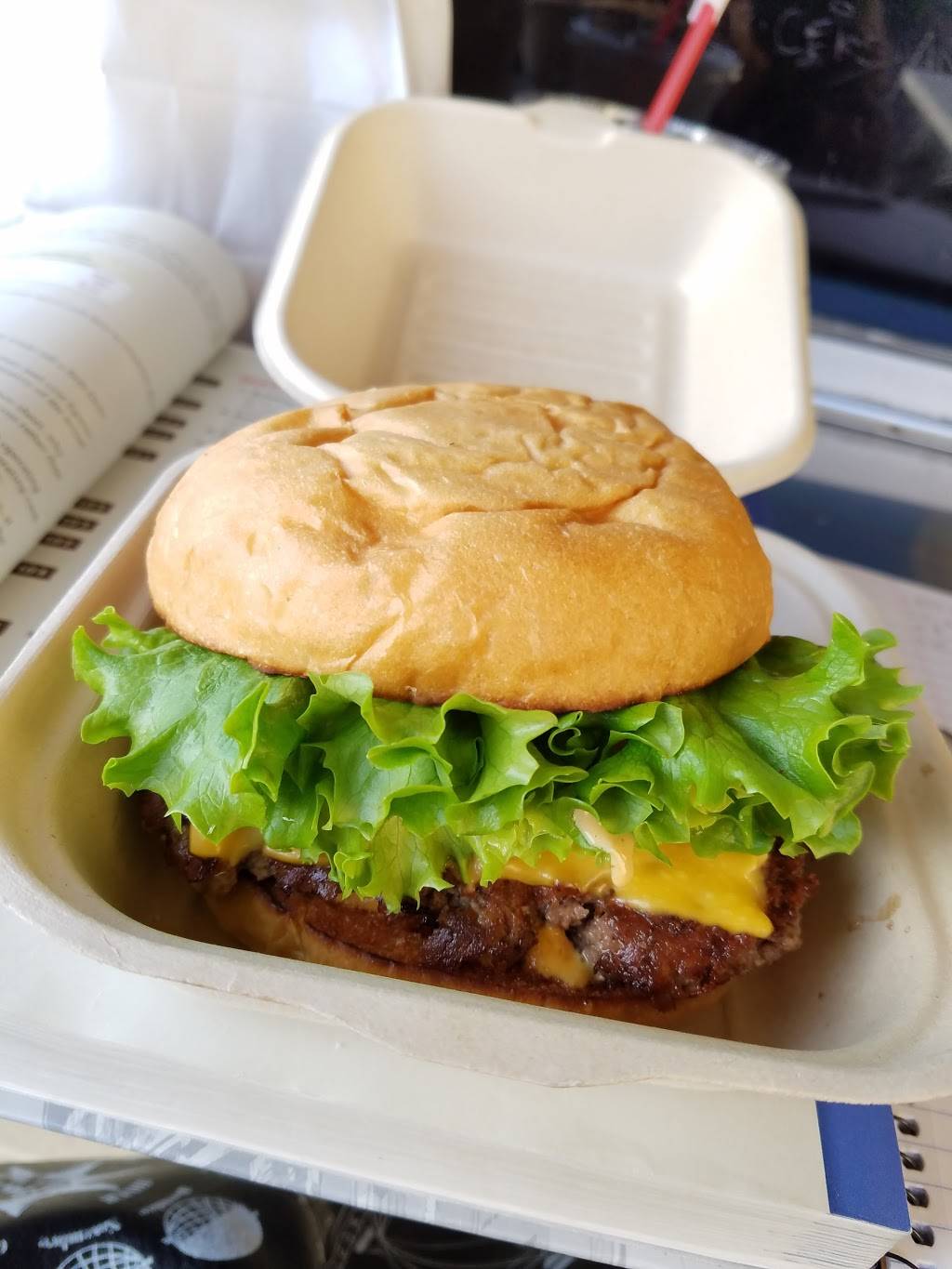 Beeps Burgers | restaurant | 1051 Ocean Ave, San Francisco, CA 94112, USA | 4155842650 OR +1 415-584-2650