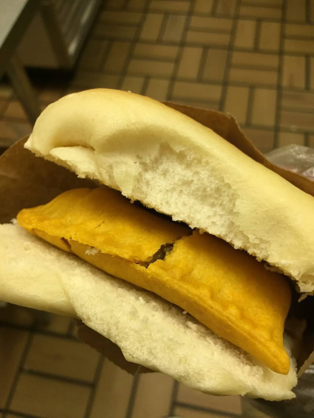 Jamaicas Best Restaurant | restaurant | 10 Perkins Ave, Brockton, MA 02301, USA | 5085103736 OR +1 508-510-3736