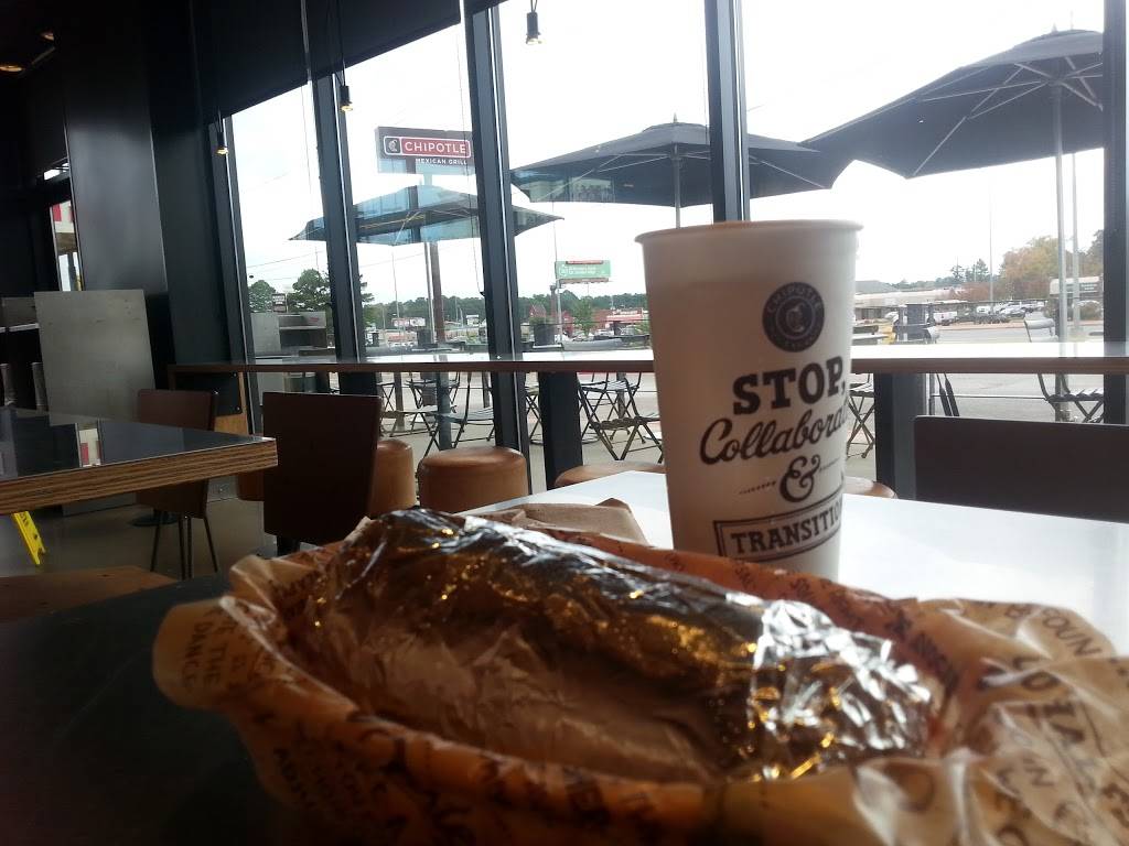 Chipotle Mexican Grill | restaurant | 415 E, TX-281 Loop, Longview, TX 75605, USA | 9036637664 OR +1 903-663-7664