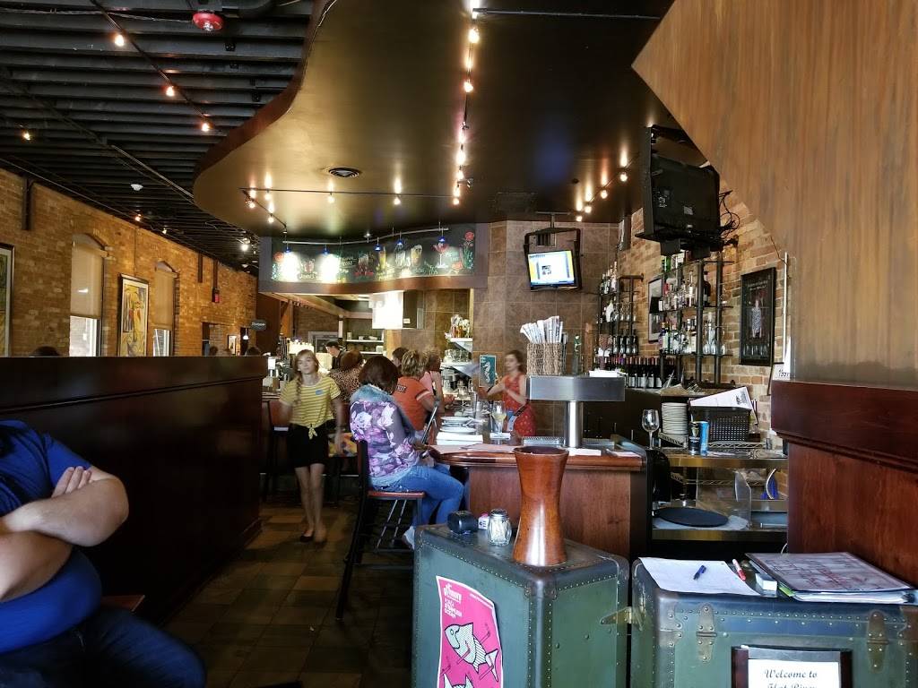 Flat River Grill | restaurant | 201 E Main St, Lowell, MI 49331, USA | 6168978523 OR +1 616-897-8523