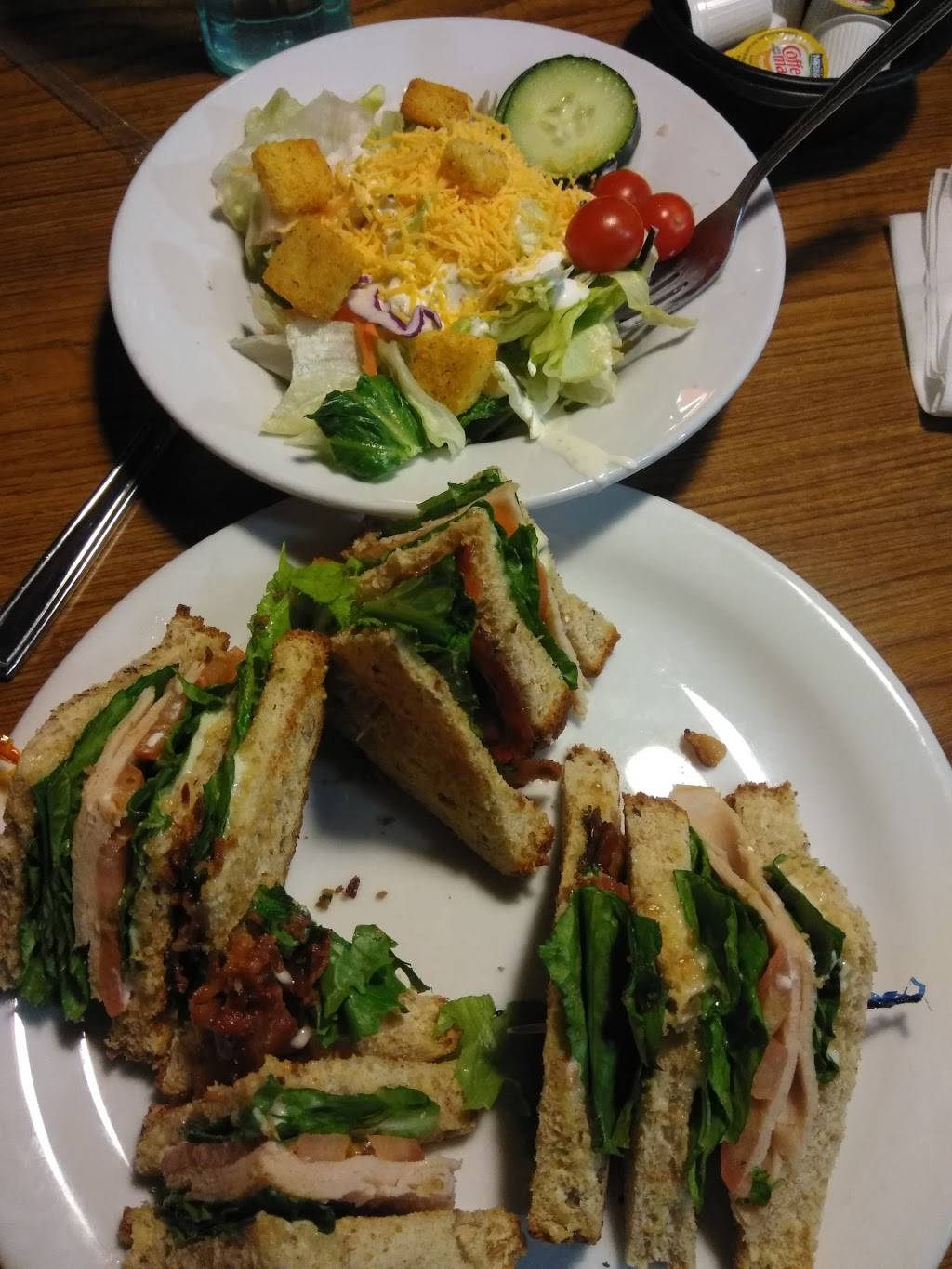 Dennys | restaurant | 2309 Panama Ln, Bakersfield, CA 93307, USA | 6618325150 OR +1 661-832-5150