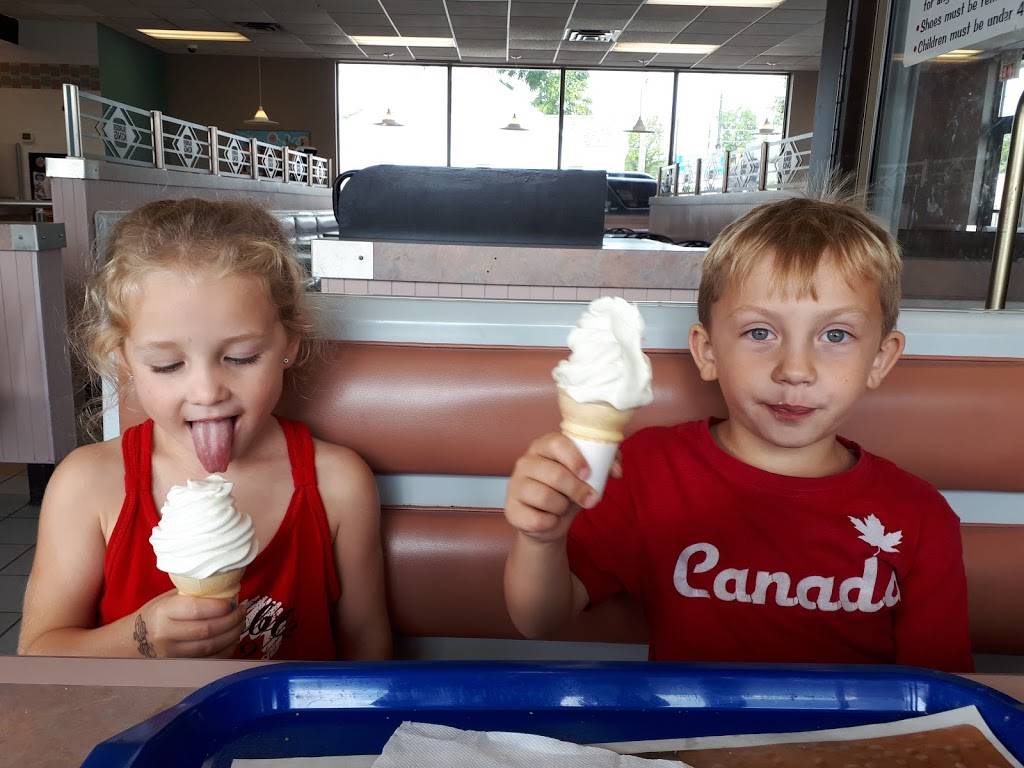 Burger King | restaurant | 5821 Malden Rd, Windsor, ON N9H 1S4, Canada | 5199668037 OR +1 519-966-8037