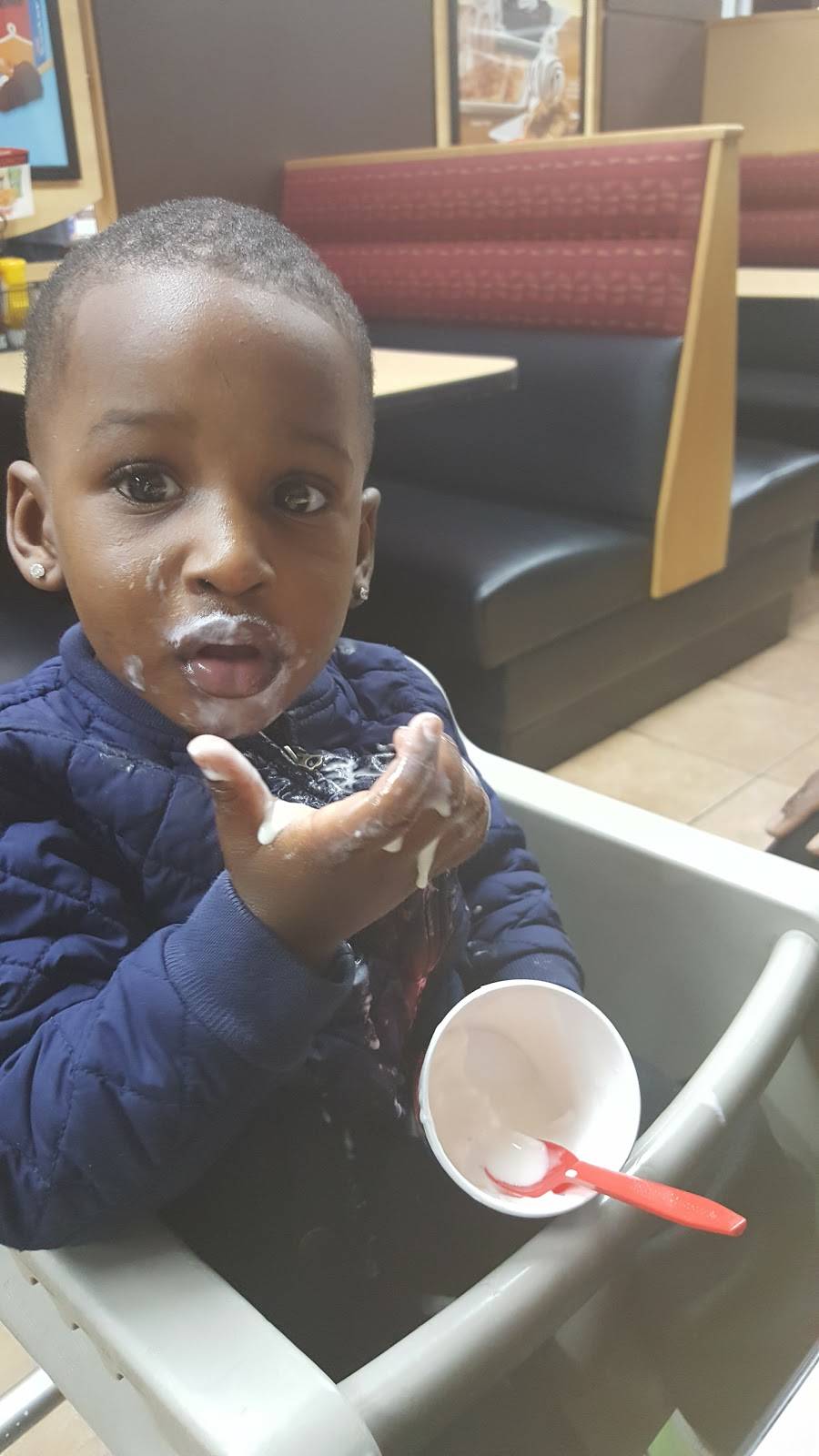 Dairy Queen Grill & Chill | restaurant | 2411 Old Country Inn Dr, Caseyville, IL 62232, USA | 6184895122 OR +1 618-489-5122