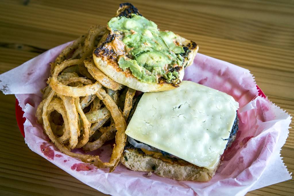 Phils Ice House | restaurant | 5620 Burnet Rd, Austin, TX 78756, USA | 5125241212 OR +1 512-524-1212