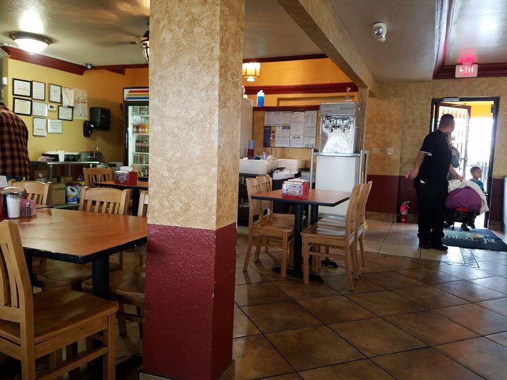 El Tequila | restaurant | 7666-7614 Marbach Rd, San Antonio, TX 78227, USA | 2106735700 OR +1 210-673-5700