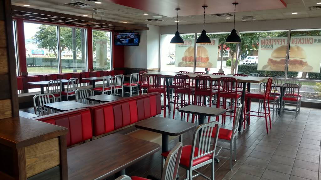 Arbys | restaurant | 4305 Silverleaf Dr, Virginia Beach, VA 23462, USA | 7574973280 OR +1 757-497-3280