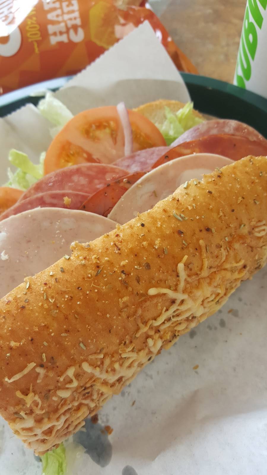 Subway Restaurants | restaurant | 1020 W Jericho Turnpike, Smithtown, NY 11787, USA | 6315432832 OR +1 631-543-2832