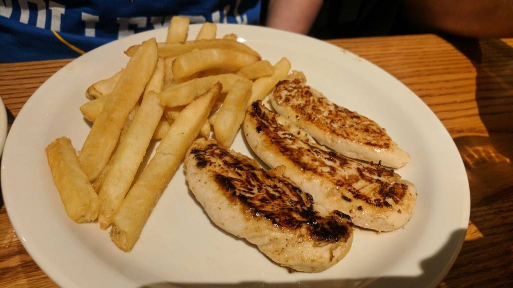 Cracker Barrel Old Country Store | restaurant | 3801 SW College Rd, Ocala, FL 34474, USA | 3528547870 OR +1 352-854-7870