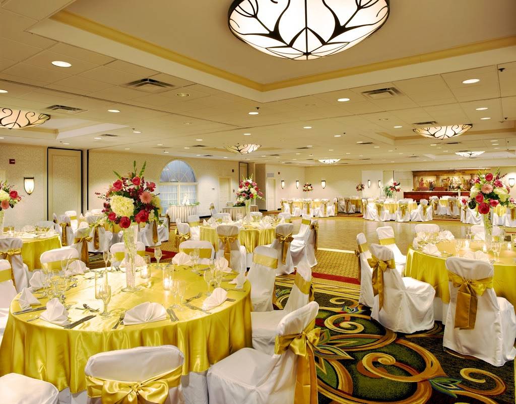 Clinton Inn Hotel & Event Center | restaurant | 145 Dean Dr, Tenafly, NJ 07670, USA | 2018713200 OR +1 201-871-3200