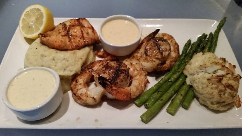 Devon Seafood Grill | night club | 39 E Chicago Ave, Chicago, IL 60611, USA | 3124408660 OR +1 312-440-8660