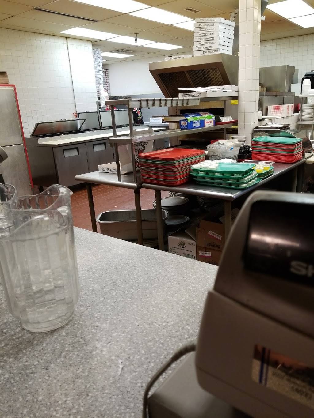 Johnny Sortinos Pizza Parlor | restaurant | 7880 L St, Omaha, NE 68127, USA | 4023395050 OR +1 402-339-5050