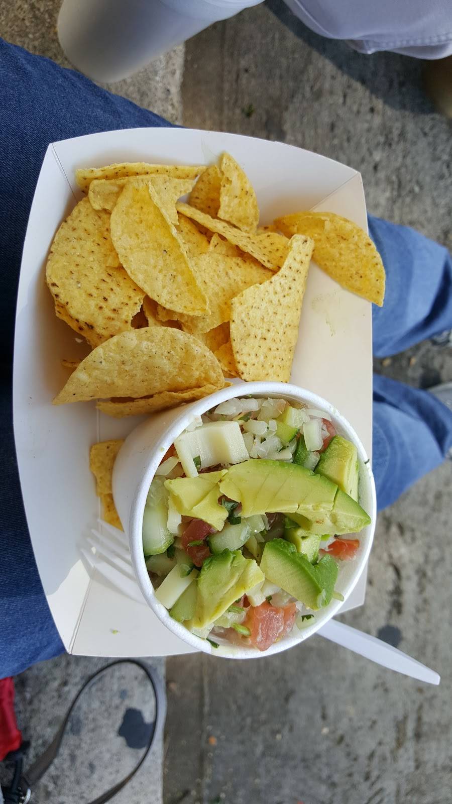 Mamas International Tamales | restaurant | 2124 7th St, Los Angeles, CA 90057, USA | 2134877474 OR +1 213-487-7474