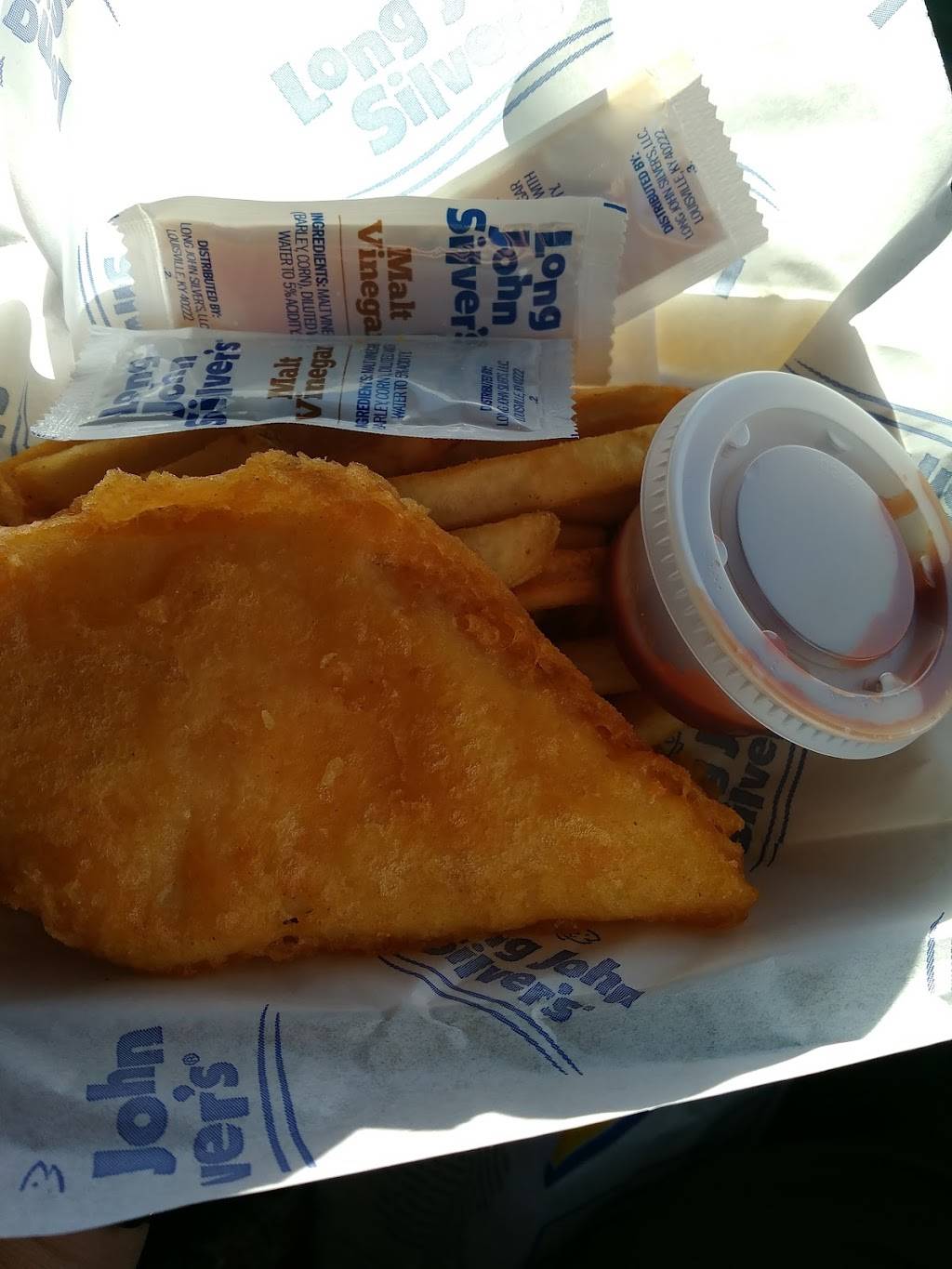 Long John Silvers | restaurant | 3946 TN-66, Rogersville, TN 37857, USA | 4232726320 OR +1 423-272-6320