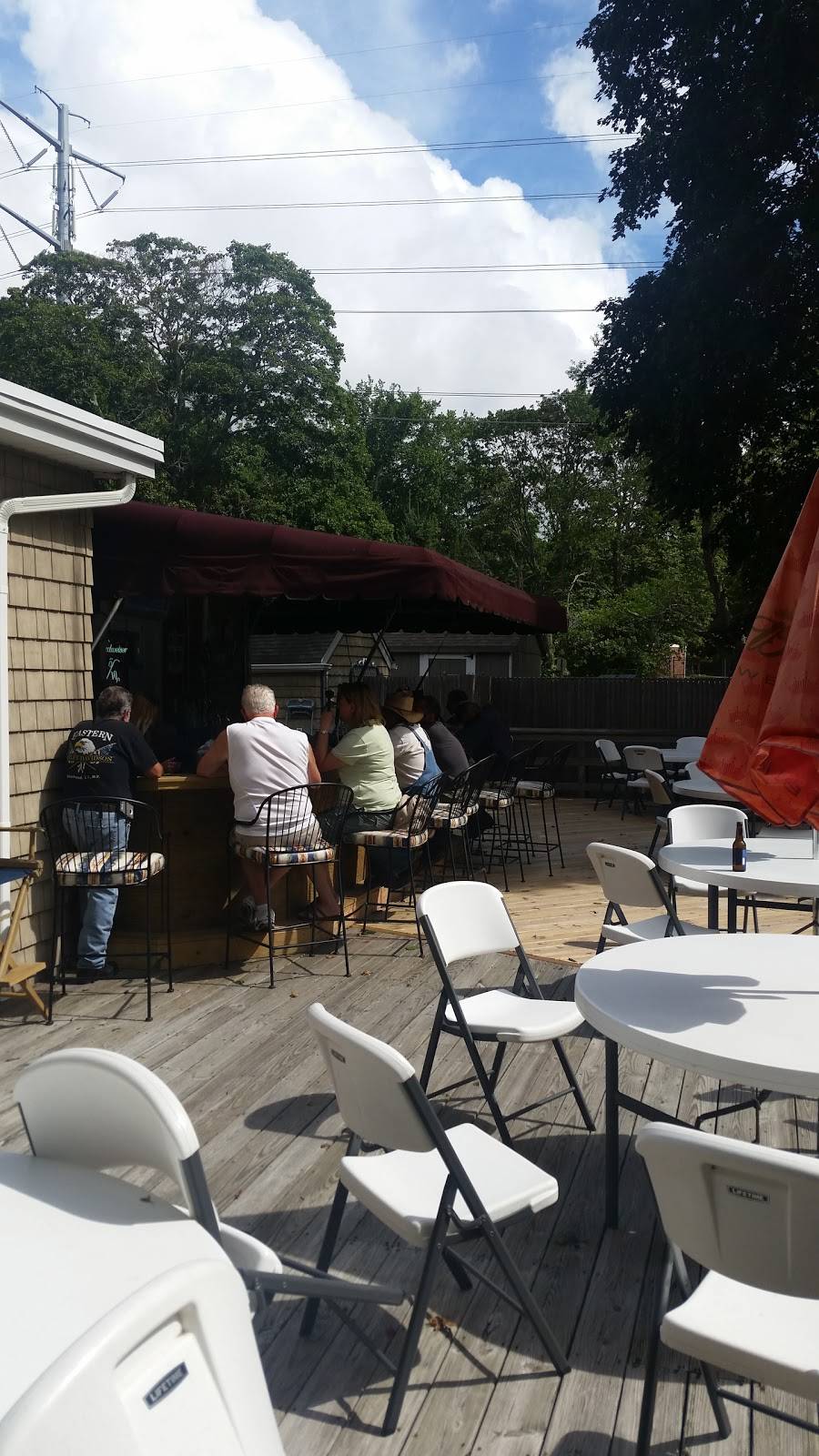 Maples | restaurant | 10 Ryerson Ave, Manorville, NY 11949, USA | 6317279884 OR +1 631-727-9884