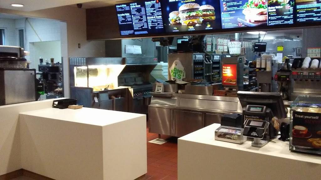 McDonalds | cafe | 1121 Garnet Ave, San Diego, CA 92109, USA | 8584835045 OR +1 858-483-5045