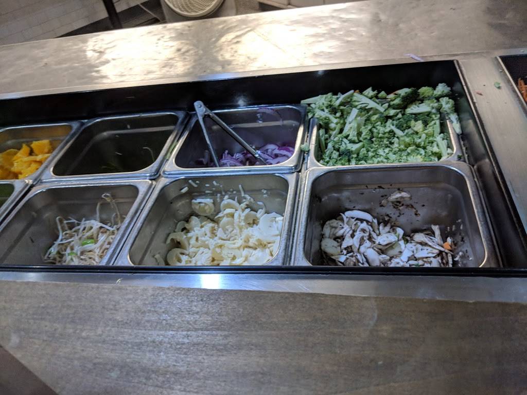 Mixed Greens | restaurant | 175 N Franklin St, Chicago, IL 60606, USA | 3124220701 OR +1 312-422-0701