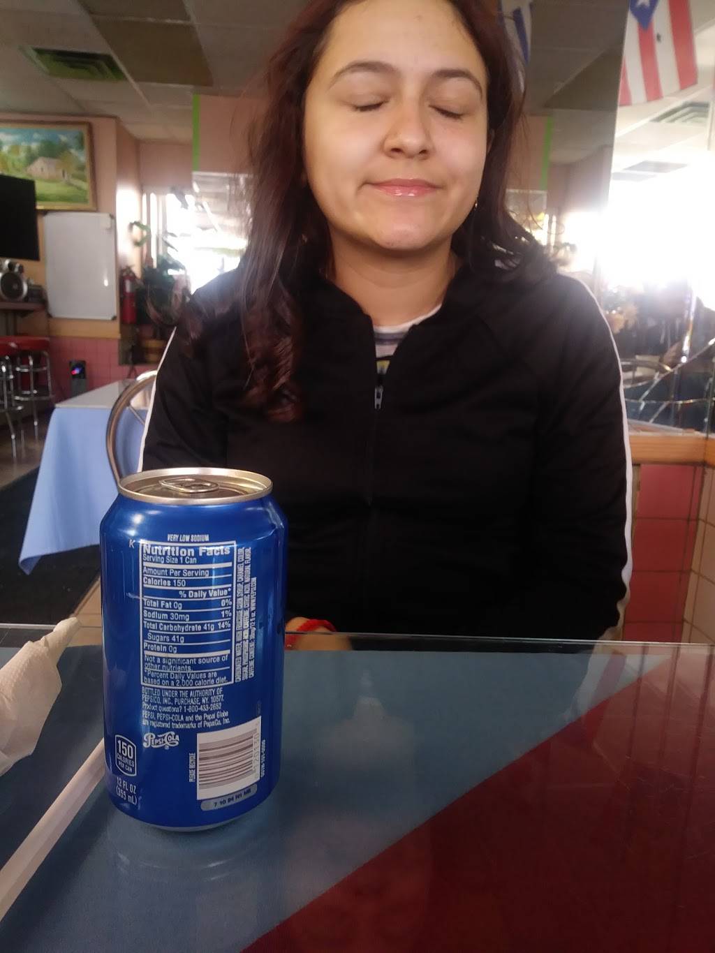 Tu Pais Restaurant | restaurant | 618 Broadway, Newark, NJ 07104, USA | 9733508655 OR +1 973-350-8655