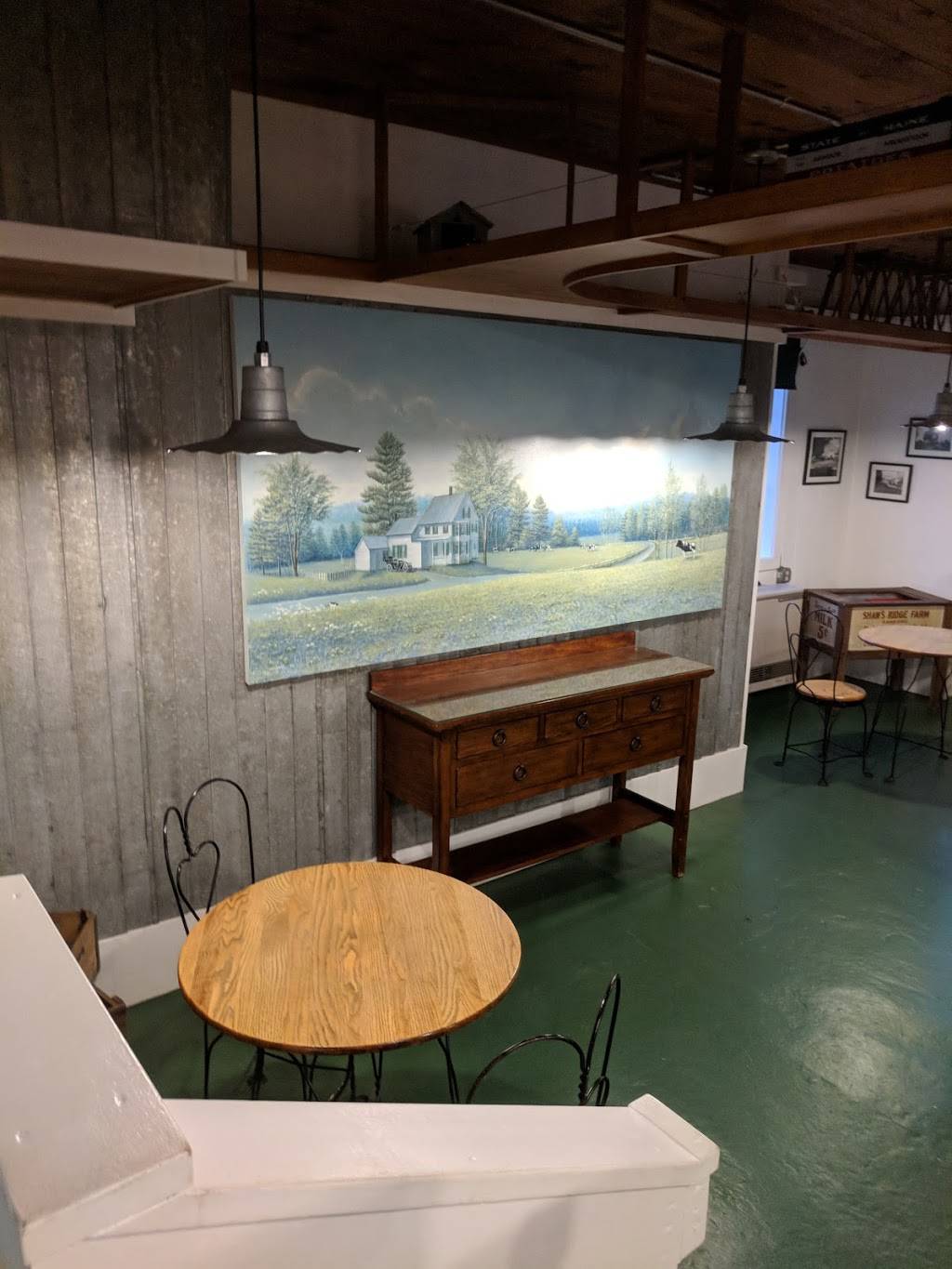 Shaws Ridge Farm Ice Cream, BBQ Barn & Mini-Golf | restaurant | 59 Shaws Ridge Rd, Sanford, ME 04073, USA | 2073242510 OR +1 207-324-2510