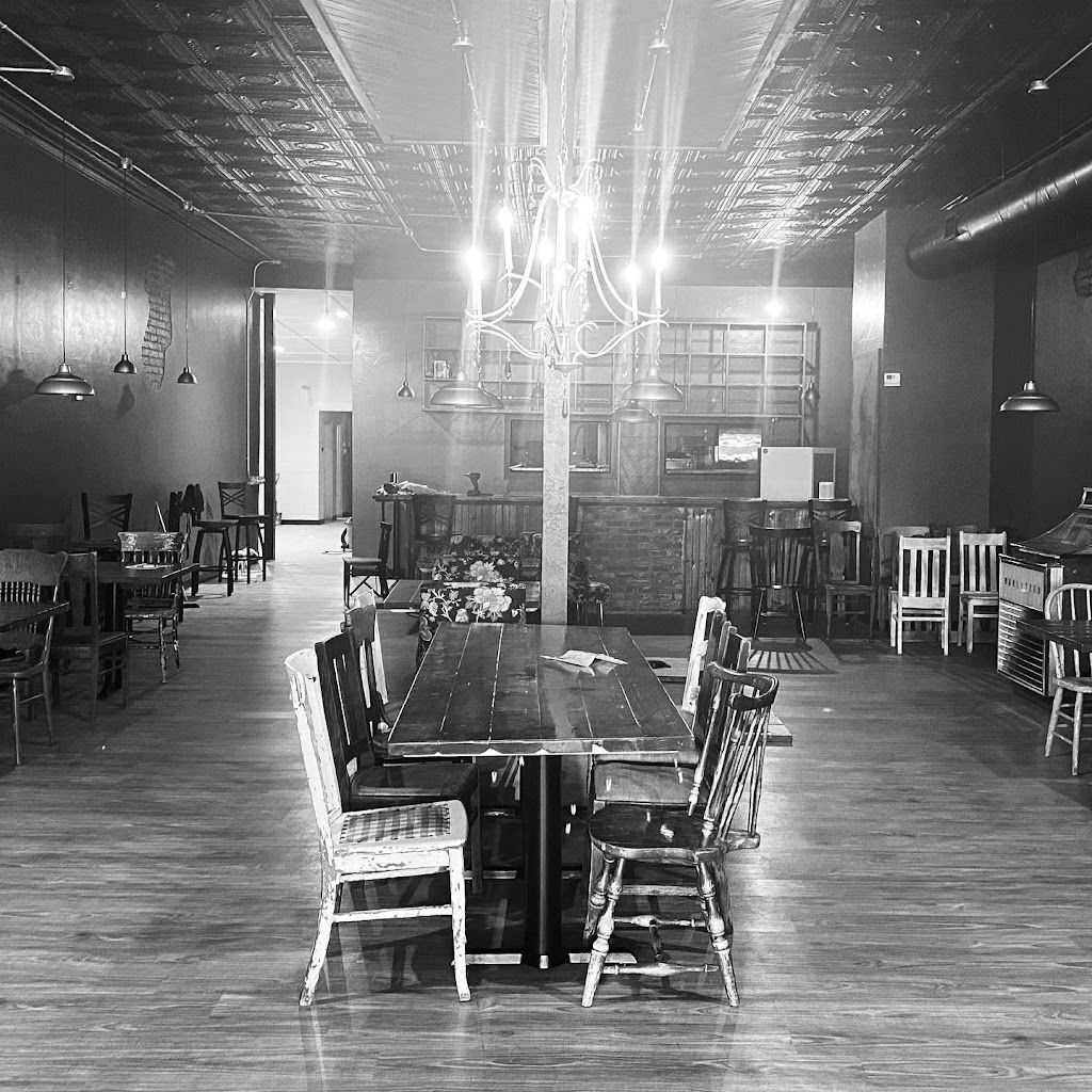 Rogue Local | restaurant | 107 N Main St, Broken Bow, OK 74728, USA | 5805842059 OR +1 580-584-2059