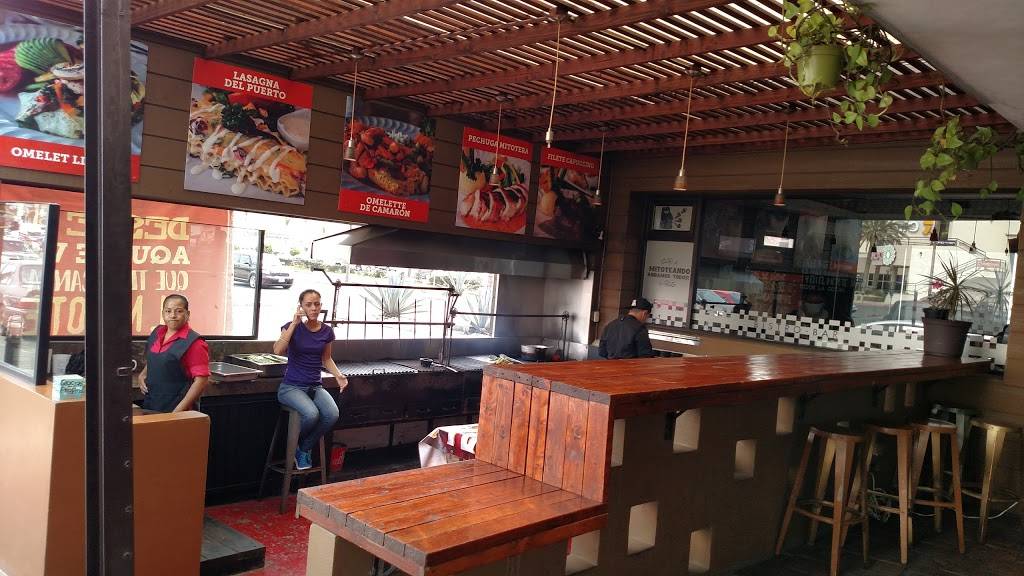 Santo Mitote Bistro Bar | restaurant | Macroplaza del Mar, Av. Dr. Pedro Loyola 612 local 58-59, Carlos Pacheco, Carlos Pacheco 8, 22830 Ensenada, B.C., Mexico | 016461732017 OR +52 646 173 2017