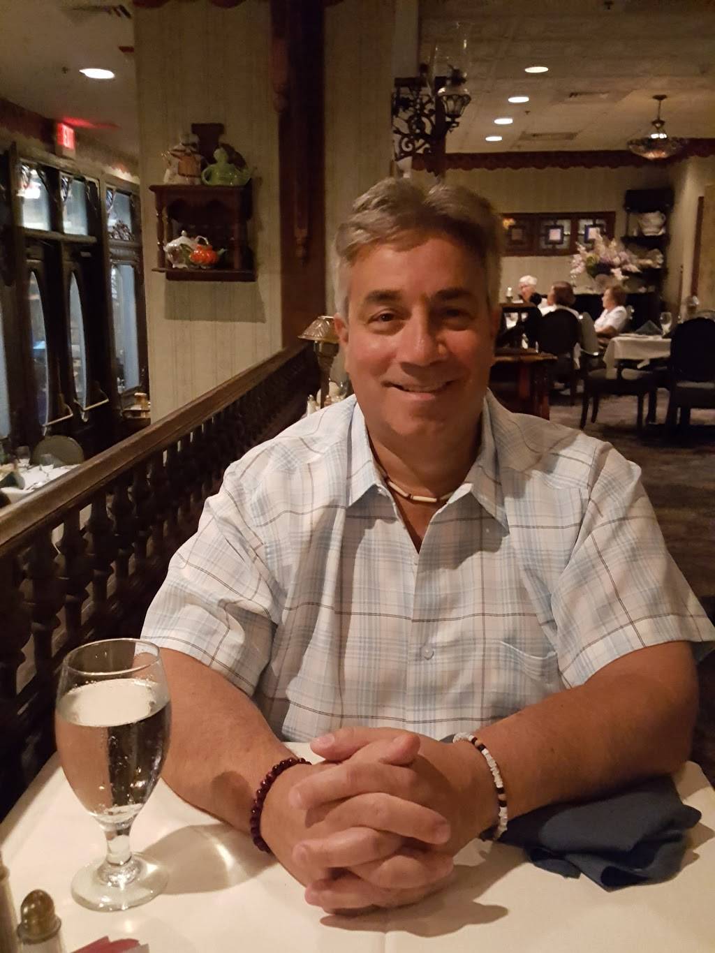 Victorias Restaraunt | restaurant | 204, 256 N Boardwalk, Rehoboth Beach, DE 19971, USA | 3022270615 OR +1 302-227-0615