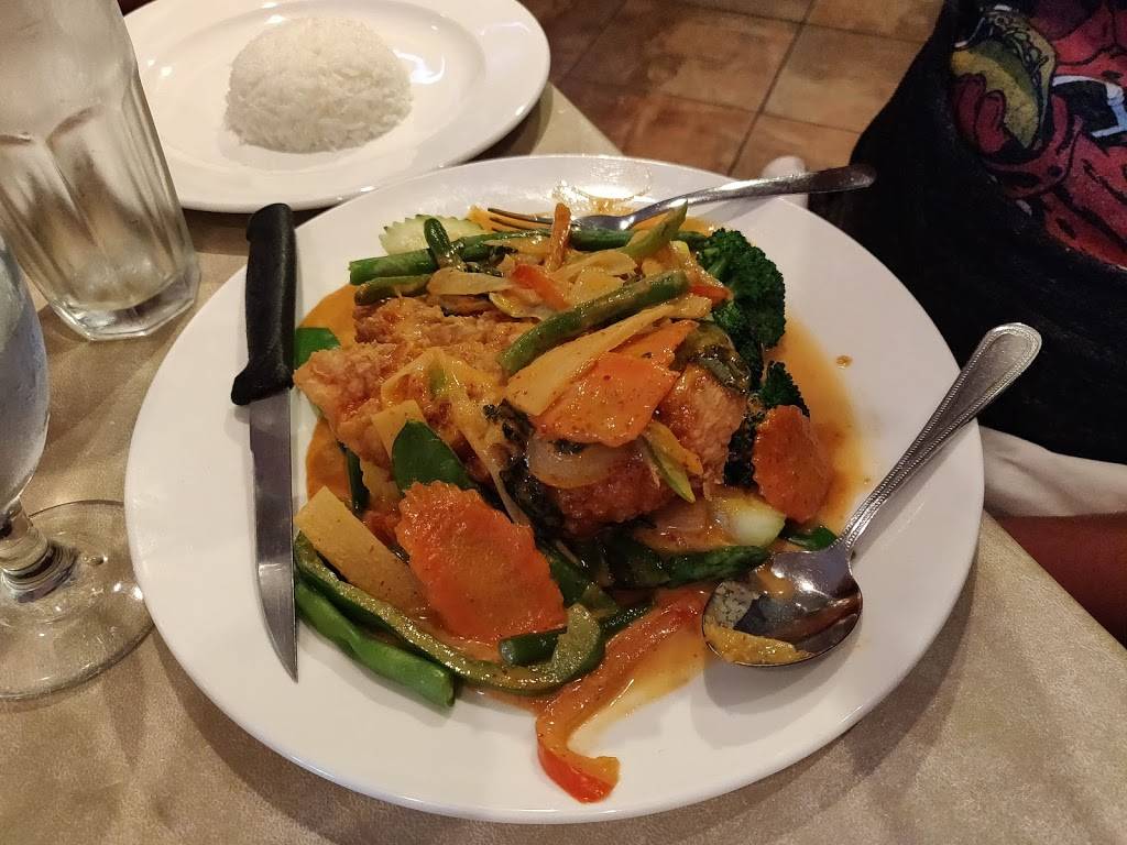 The King & I | restaurant | 7098 Hodgson Memorial Dr, Savannah, GA 31406, USA | 9123552100 OR +1 912-355-2100