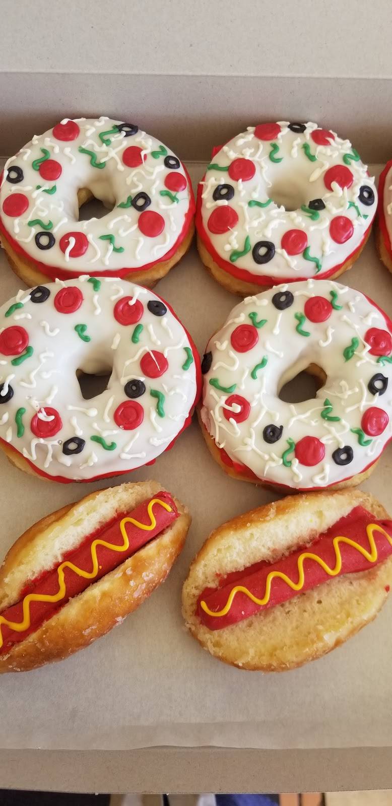 Spudnuts Donuts | bakery | 8225 Topanga Canyon Blvd, Canoga Park, CA 91304, USA | 8183485054 OR +1 818-348-5054