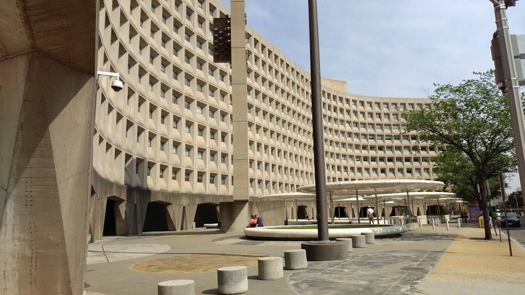 LEnfant Plaza | shopping mall | 429 LEnfant Plaza SW, Washington, DC 20024, USA | 2024853300 OR +1 202-485-3300