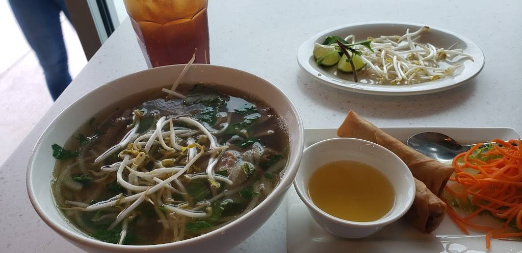 Broth & Basil Pho Noodle Bistro | restaurant | 18800 Limestone Commercial Dr Ste 400, Pflugerville, TX 78660, USA | 5122514746 OR +1 512-251-4746