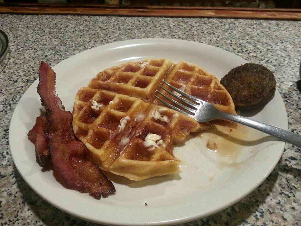 Violas Restaurant and Gospel House | restaurant | 7314 Mistletoe St, Metairie, LA 70003, USA | 5047389571 OR +1 504-738-9571