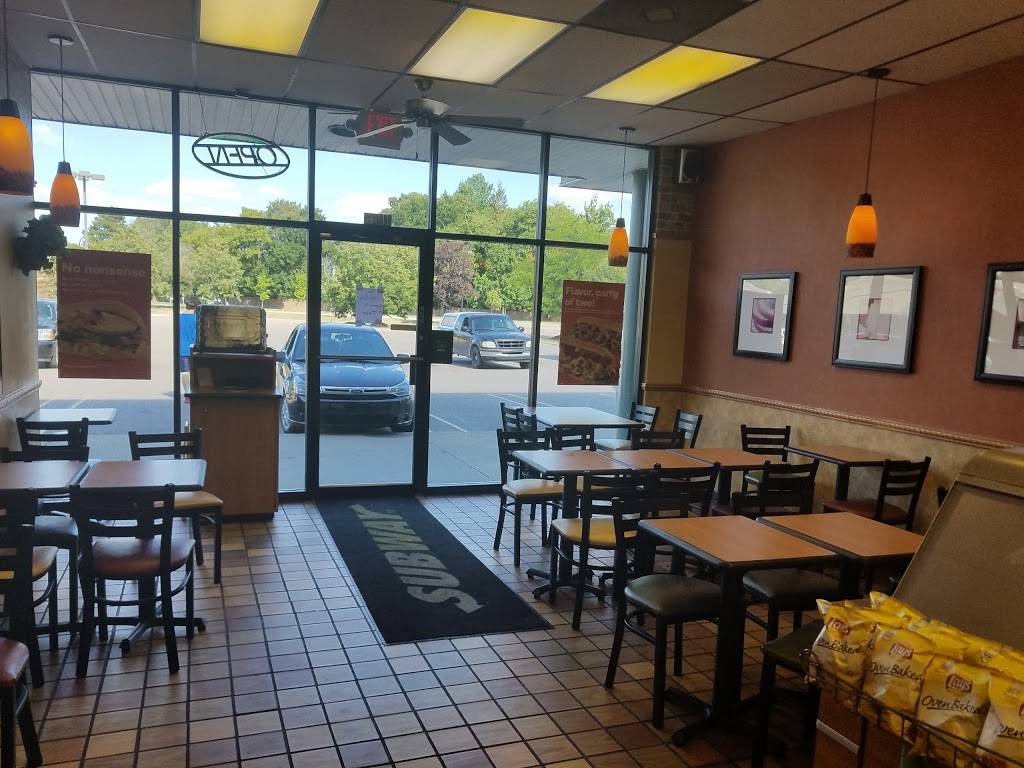 Subway | restaurant | 11812 Belleville Rd, Belleville, MI 48111, USA | 7346977782 OR +1 734-697-7782