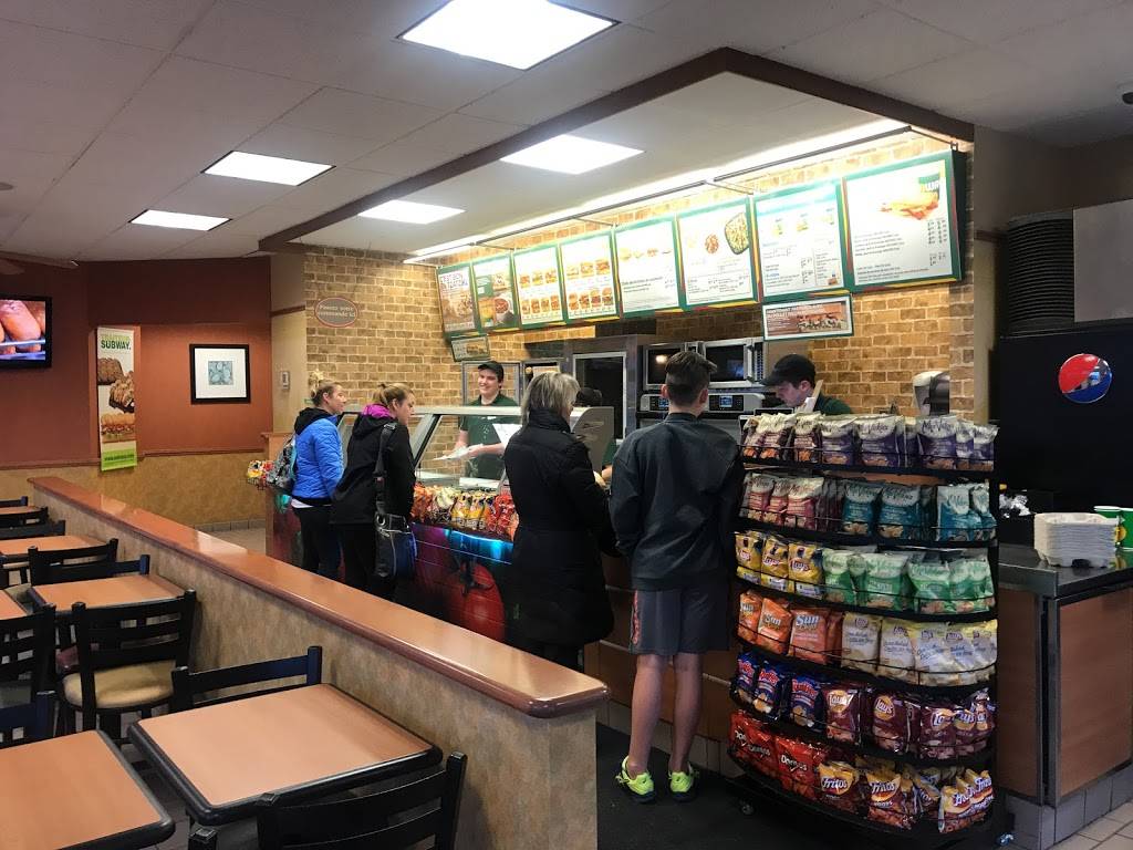 Subway | restaurant | 80 Boulevard de la Seigneurie O, Blainville, QC J7C 5M4, Canada | 4509797766 OR +1 450-979-7766