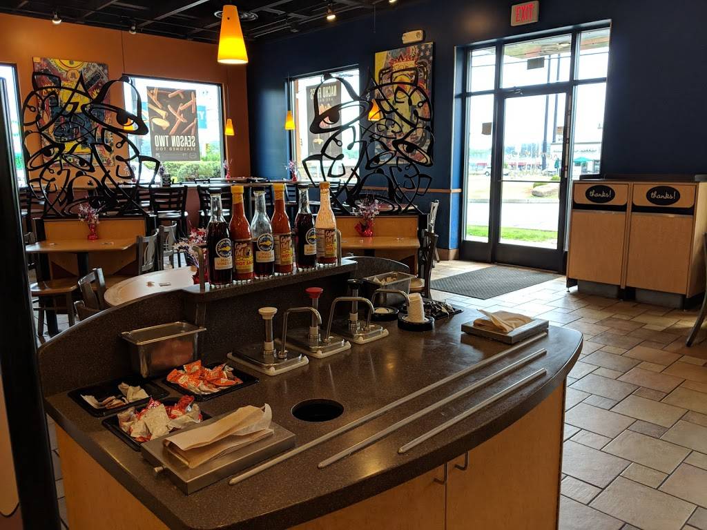 Taco Bell | meal takeaway | 850 N Canfield Niles Rd, Youngstown, OH 44515, USA | 3305050803 OR +1 330-505-0803