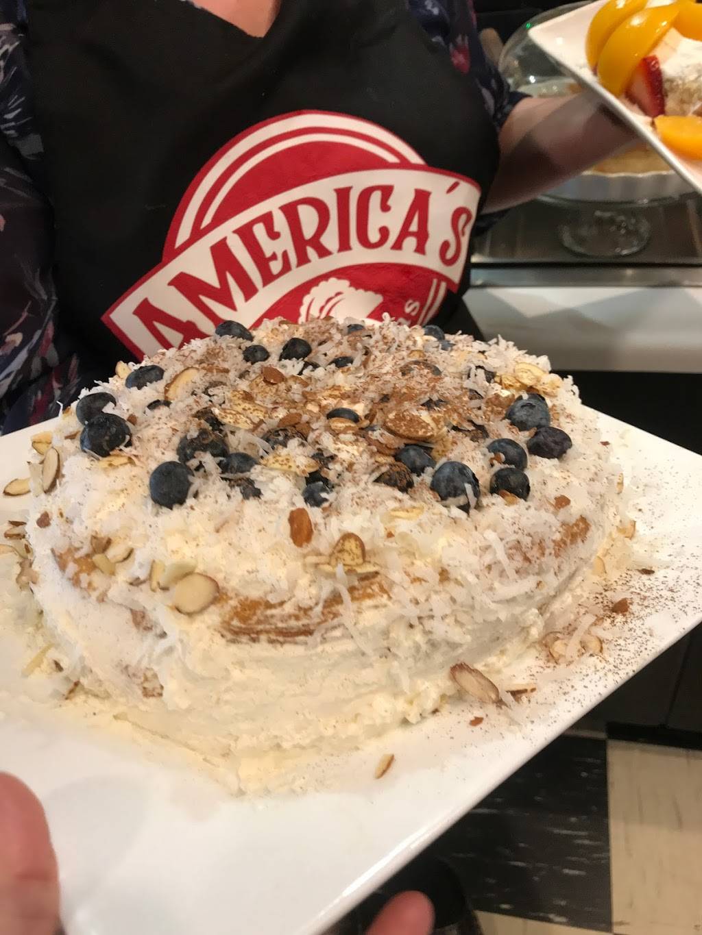 Americas Empanadas Chilean Food | restaurant | 221 E Center St, Kingsport, TN 37660, USA | 3012505828 OR +1 301-250-5828