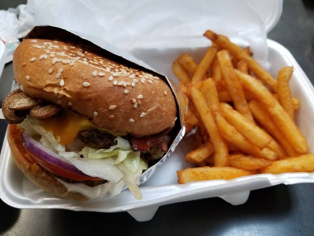 Country Smokin Burgers | restaurant | 213 1st St E, Humble, TX 77338, USA | 2813194680 OR +1 281-319-4680