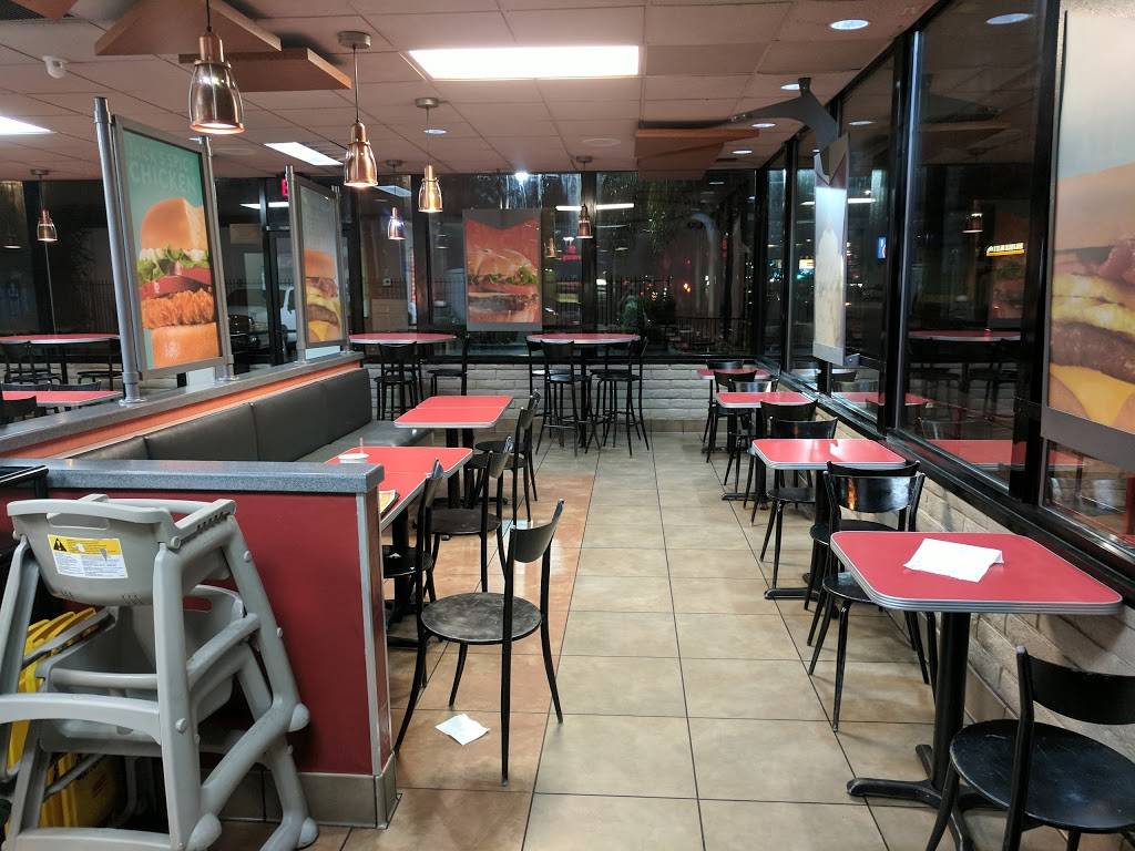 Jack in the Box | restaurant | 1190 E, CA-1, Long Beach, CA 90806, USA | 5625913868 OR +1 562-591-3868