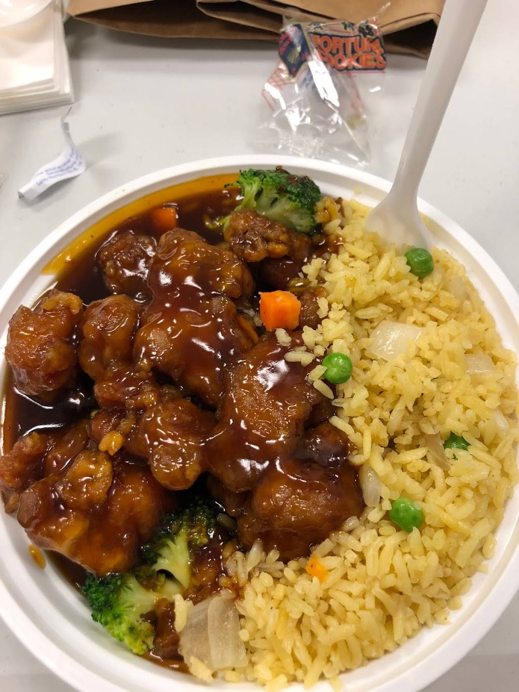 Happy Dragon | restaurant | 750 Westfield Rd, Noblesville, IN 46062, USA | 3177742288 OR +1 317-774-2288