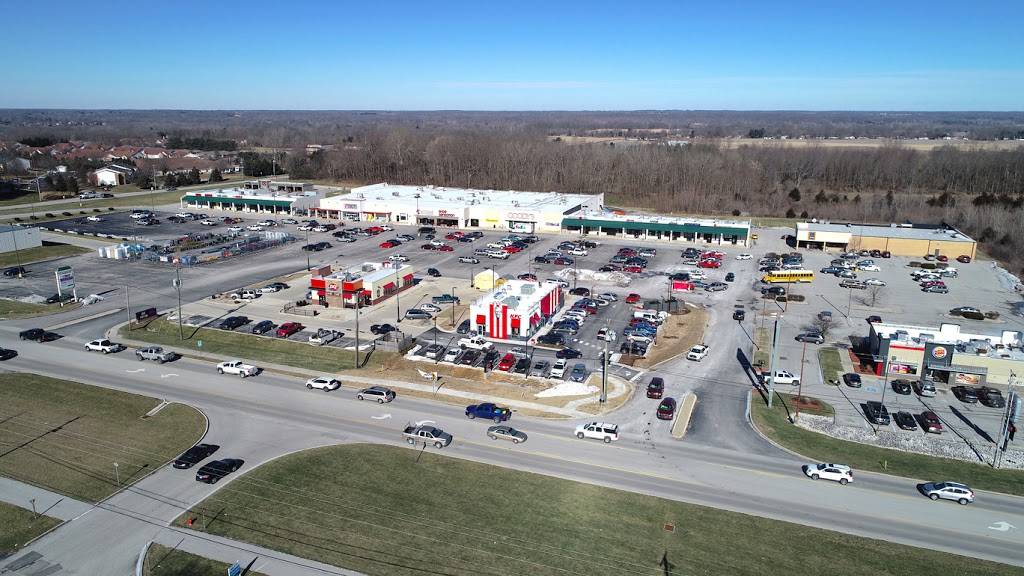 KFC | restaurant | 46 Putnam Plaza, Greencastle, IN 46135, USA | 7652470646 OR +1 765-247-0646