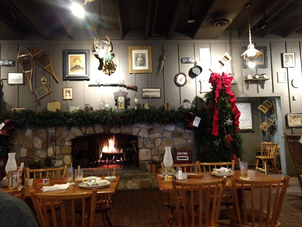 Cracker Barrel Old Country Store | restaurant | 1101 Charleston Ave E, Mattoon, IL 61938, USA | 2172349091 OR +1 217-234-9091