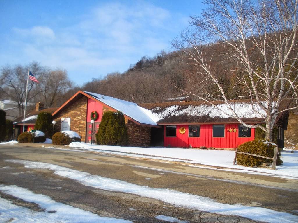 Ginnys Supper Club Inc | restaurant | 401 Rolling View Dr, Rollingstone, MN 55969, USA | 5076892111 OR +1 507-689-2111