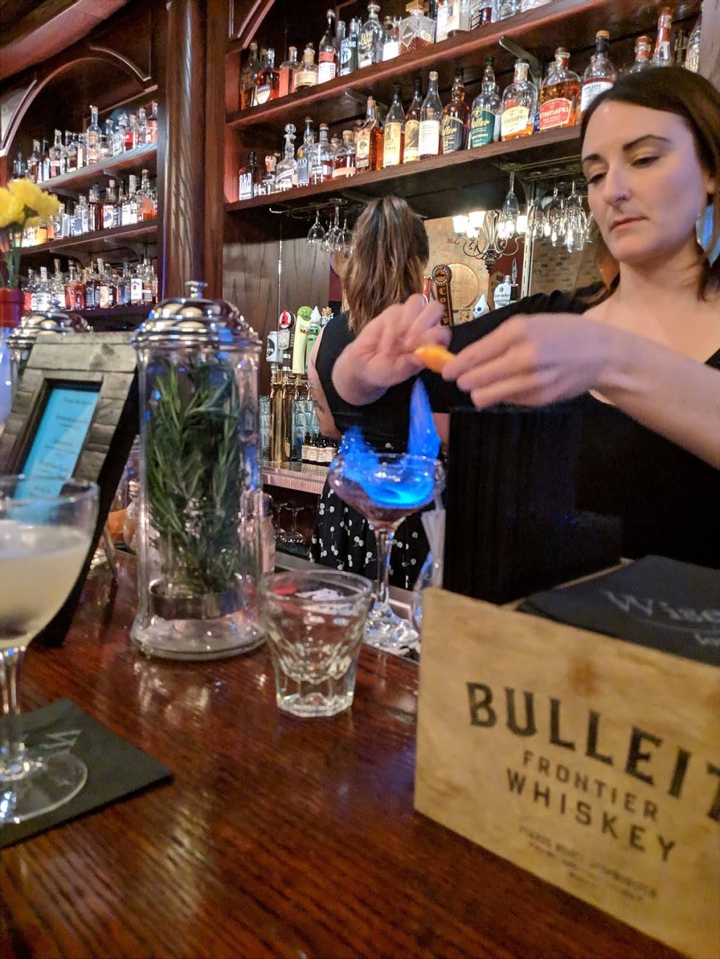 Wiseguy Lounge - Mass Ave | night club | 545 Massachusetts Ave, Indianapolis, IN 46204, USA | 3176023401 OR +1 317-602-3401