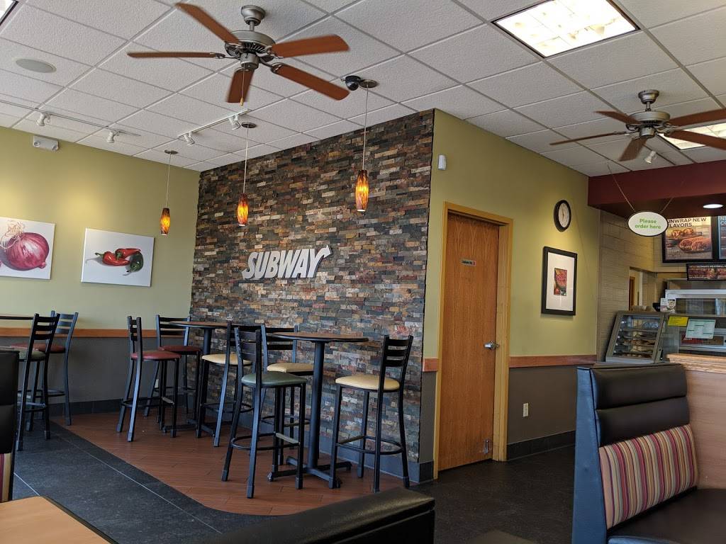 Subway | restaurant | 9641 Olive Blvd, St. Louis, MO 63132, USA | 3149977827 OR +1 314-997-7827