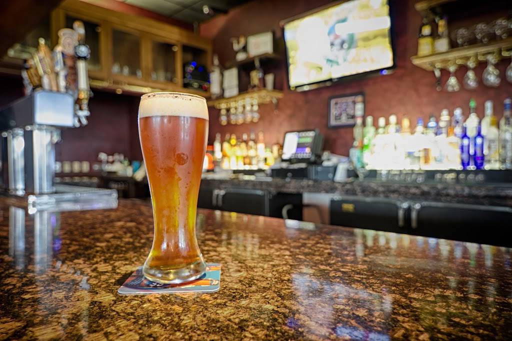 Alessios Lounge & Grill | restaurant | 1381 N Center St, Hickory, NC 28601, USA | 8283451381 OR +1 828-345-1381