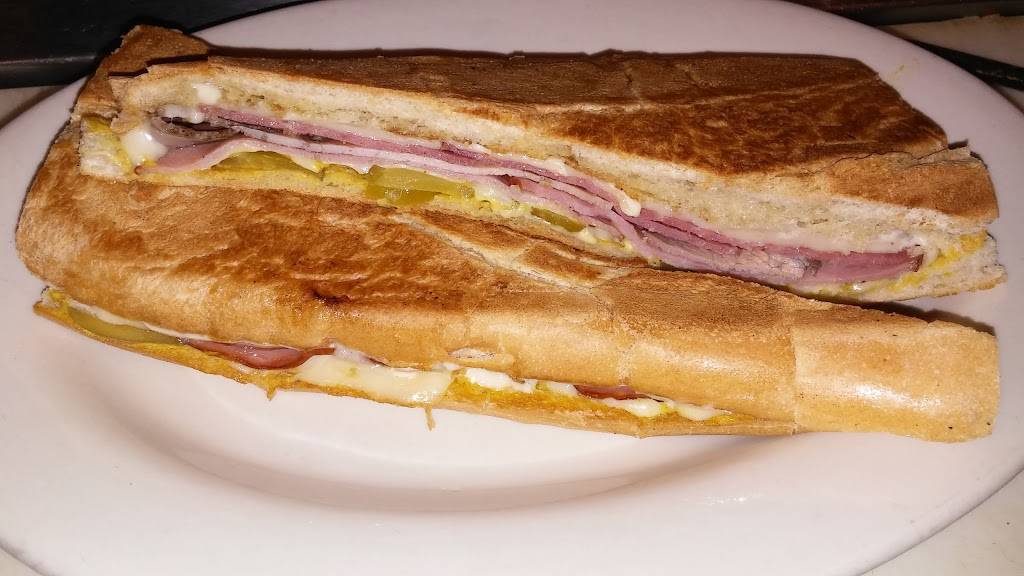 Franks Sports Bar and Restaurant | restaurant | 4201 62nd Ave N, Pinellas Park, FL 33781, USA | 7275262970 OR +1 727-526-2970