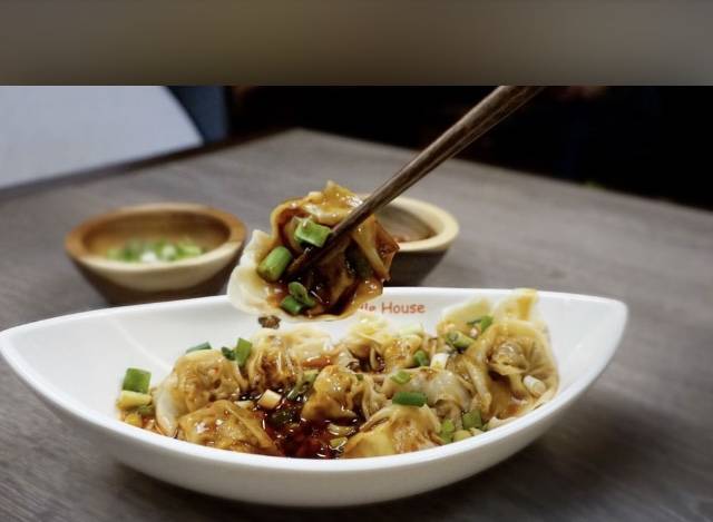 Tiger Noodle House | restaurant | 2424 Rice Boulevard suite A, Houston, TX 77005, USA | 2819744507 OR +1 281-974-4507