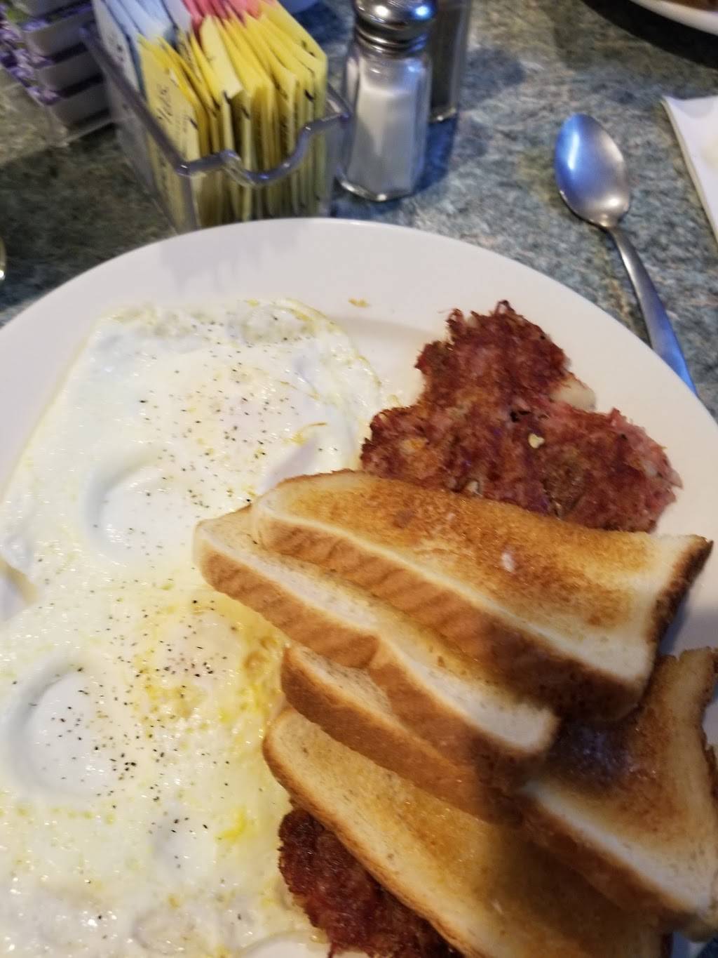 Charlies Homestyle Diner | restaurant | 600 Daniel Webster Hwy, Merrimack, NH 03054, USA | 6032625693 OR +1 603-262-5693