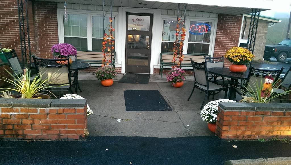 Village Restaurant | restaurant | 115 N Wallace Wilkinson Blvd, Liberty, KY 42539, USA | 6067876085 OR +1 606-787-6085